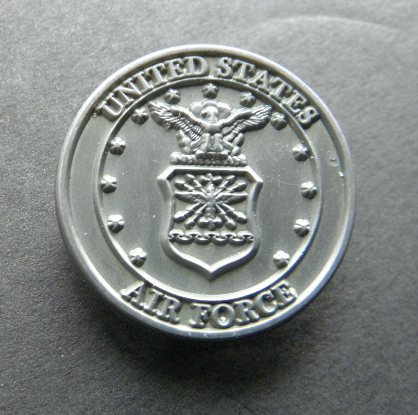 AIR FORCE USAF ROUND PEWTER USA LAPEL PIN BADGE 1 INCH