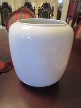 H &amp; C Heinrich Bavaria Germany White Vase 8 1/2 X 5 X 6 1/2&quot; [a3] - £985.63 GBP