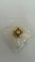 V.F.W.LADIES AUXILIARY lapel hat pin badge - £10.98 GBP