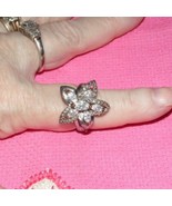 VINTAGE RHINESTONE FLOWER RING SIZE 7 - $12.65