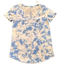 GAP women&#39;s cloud print blue white V neck Easy T shirt size XS - $11.99