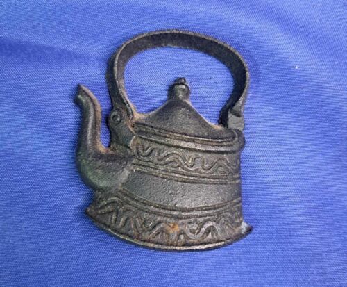 Vintage Sexton Cast Metal Kitchen Wall Plaque Black Teapot Made in Taiwan - $18.69