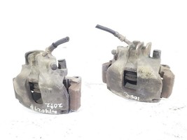Pair Front Calipers 17&quot; Wheel T5 FWD OEM 2004 2006 Volvo 6090 Day Warranty! F... - £70.39 GBP