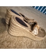 Mudd women&#39;s flip flop wedges size 7.5 - $9.75