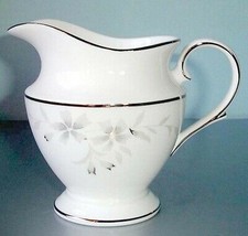 Lenox Sheer Bliss Footed Creamer Floral &amp; Platinum Trim USA New No Box - £27.65 GBP