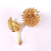 ✅ Vintage Jewelry Brooch Pin Faux Pearl Flower Marigold Gold Plate Tone MCM - £5.81 GBP