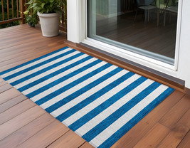 2&#39; X 3&#39; Navy Blue Striped Washable Non Skid Indoor Outdoor Area Rug - $1,136.07 MXN