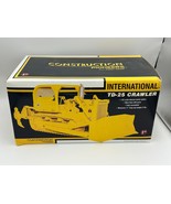 1:25 Scale First Gear International Harvester TD-25 Crawler w/ Blade Yellow NIB - $168.29