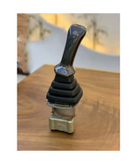 172463-74521 VALVE ASSEMBLY LEFT Fits Yanmar ViO27-5B Excavator - €693,88 EUR