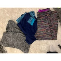 3 pair size large women&#39;s athletic leggings capri length $8 total for ALL - $149.11 MXN