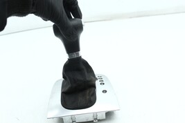 2006-2010 VOLKSWAGEN JETTA RABBIT AUTOMATIC GEAR SHIFTER BEZEL/ KNOB BOOT H1672 image 5