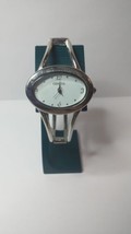 Geneva Silver Tone Women&#39;s Bracelet Watch - Quartz Movement - £8.22 GBP