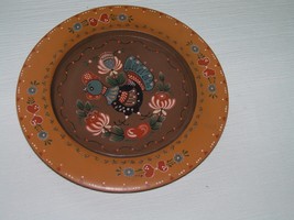 Vintage Brown Orange Hand Painted Rosemaling Country Chicken &amp; Heart Wood Plate - £22.14 GBP