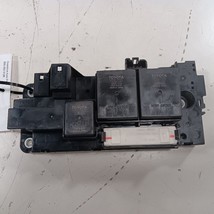 Toyota Prius C Battery Relay Junction Box {63583507} 2017 2016 2015 2014... - £37.19 GBP