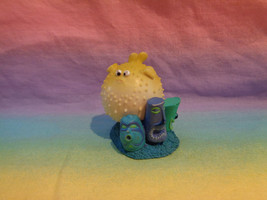 Disney Pixar Finding Nemo Bloat the Blowfish PVC Figure Cake Topper - $1.97