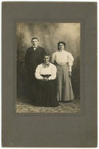 Circa 1890&#39;S Large Antique Cabinet Card Of Mother And Two Grown Children - £7.46 GBP