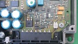 Mercedes R230 SL500 SL550 Front SAM Fuse Box Control Module A2305450945 image 10