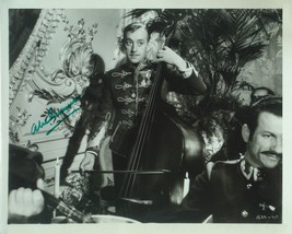 Alec Guinness Signed Photo - The Swan w/COA - £582.62 GBP