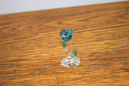 Clear &amp; Blue Glass Flower Miniature Figurine 1.75&quot; - $7.91