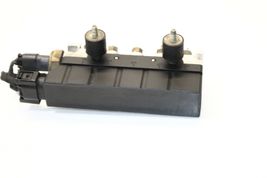 2000-2006 MERCEDES W220 S430 S500 AIR SUSPENSION COMPRESSOR VALVE BLOCK P1776 image 6