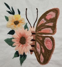 ListEbay said:  Vintage Embroidered Butterfly Floral 10.5x11.5 Handmade ... - $402.63 MXN