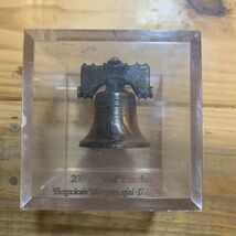 LIBERTY BELL 200 Years of Freedom Plastic Cube Coin Bank - $9.90