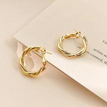 Geometric Round Hoop Earrings | Twist Hoop Earrings | Minimalist Earrings | Chun - £9.33 GBP