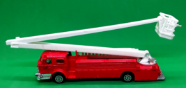 Road Champs Fire Truck w/ Extendable Bucket 1990 Chicago FD #17 - £10.14 GBP