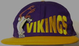 $45 Minnesota Vikings Tasmanian Devil Looney Tunes Vintage 90s Purple Cap Hat - £39.37 GBP