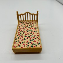 Sylvanian Families Calico Critters Floral Bed Replacement Furniture - £9.00 GBP
