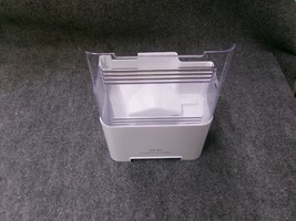 5075JA1044E KENMORE LG REFRIGERATOR ICEBUCKET ASSEMBLY - $3,703.06 MXN
