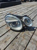 06-08 MERCEDES E350 Right Headlight Head Lamp Passenger side 2098201261 OEM - $150.00