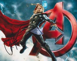 Chris Hemsworth Signed Autographed &quot;Thor&quot; Glossy 8x10 Photo - COA &amp; Holograms - £63.94 GBP