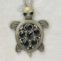 Sea Turtle Pendant 2-3/4&quot; Tall  16&quot; Chain Vintage Costume Jewelry - $160.14 MXN