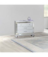 Modern Silver Wood Mirror 3-Drawer Nightstand – Elegant Bedside Table - $8,757.53 MXN