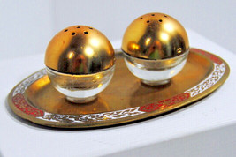 Vintage Salt &amp; Pepper Shakers Mid Century Modern Gold Clear Spheres On Gold Tray - $10.95