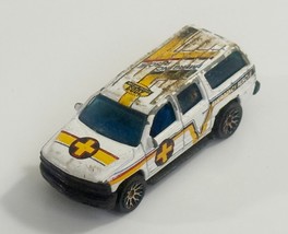 1999 Matchbox 2000 Chevrolet Suburban 1/76 China - $2.96