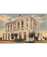 WACO, TX Texas     MUNICIPAL BUILDING      1945 Linen Postcard - $5.40