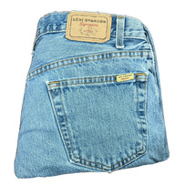 Levis Signature Jeans Mens Size 36x30 Regular Fit (Actual 36x27) - $27.05