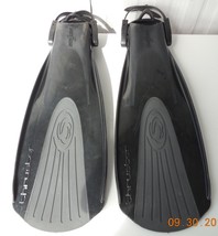 Sea Quest Thruster Black Diving Fins Flippers Size M/ML Made In Italy - £34.56 GBP