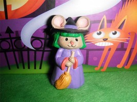 Hallmark Merry Miniatures Halloween Mouse as witch w/broom Stick 1993 Do... - $4.94