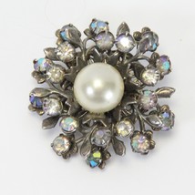 Costume Jewelry Rhinestone Broch Pin Faux Pearl Silver Tone 1-1/2&quot; Diameter - $201.99 MXN