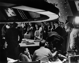 Dr. Strangelove Peter Sellers Stanley Kubrick Laughing On Set 8X10 Photo - £8.45 GBP