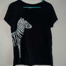 Chico’s Zenergy Black &amp; White Zebra Print T Shirt Top Size 1/ Medium - £10.75 GBP