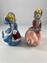 Vintage Atlantic Mold Ceramic Hand Painted Christmas Carolers Set of 2 Holiday - £35.11 GBP