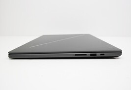 ASUS ROG Zephyrus G16 GU605MI 16" Intel Core Ultra 9 16GB 1TB RTX 4070 ISSUE image 9