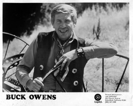 Buck Owens Original 8x10 Photo K8125 - £7.70 GBP