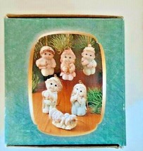 6 Mini Dreamsicle Nativity Ornaments Holy Family Polystone Boxed 2001  - £14.03 GBP