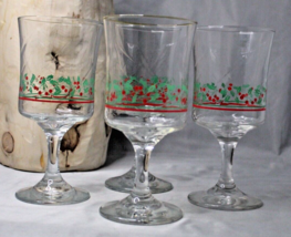 Libbey Arby&#39;s Holly and Berry 1986 Wine Water Glasses Goblets Set of 4 R... - £10.55 GBP