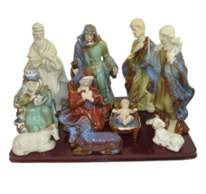 JcPenny Home Collection Glazed Nativity Set Ceramic 11 Piece Wood Base Christmas - £25.96 GBP